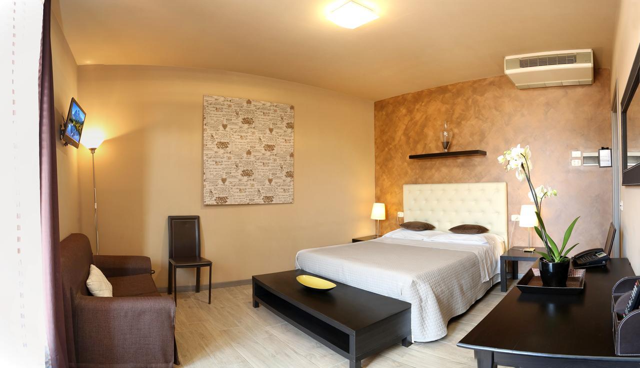 Hotel Residenza Alighieri 巴多利诺 外观 照片