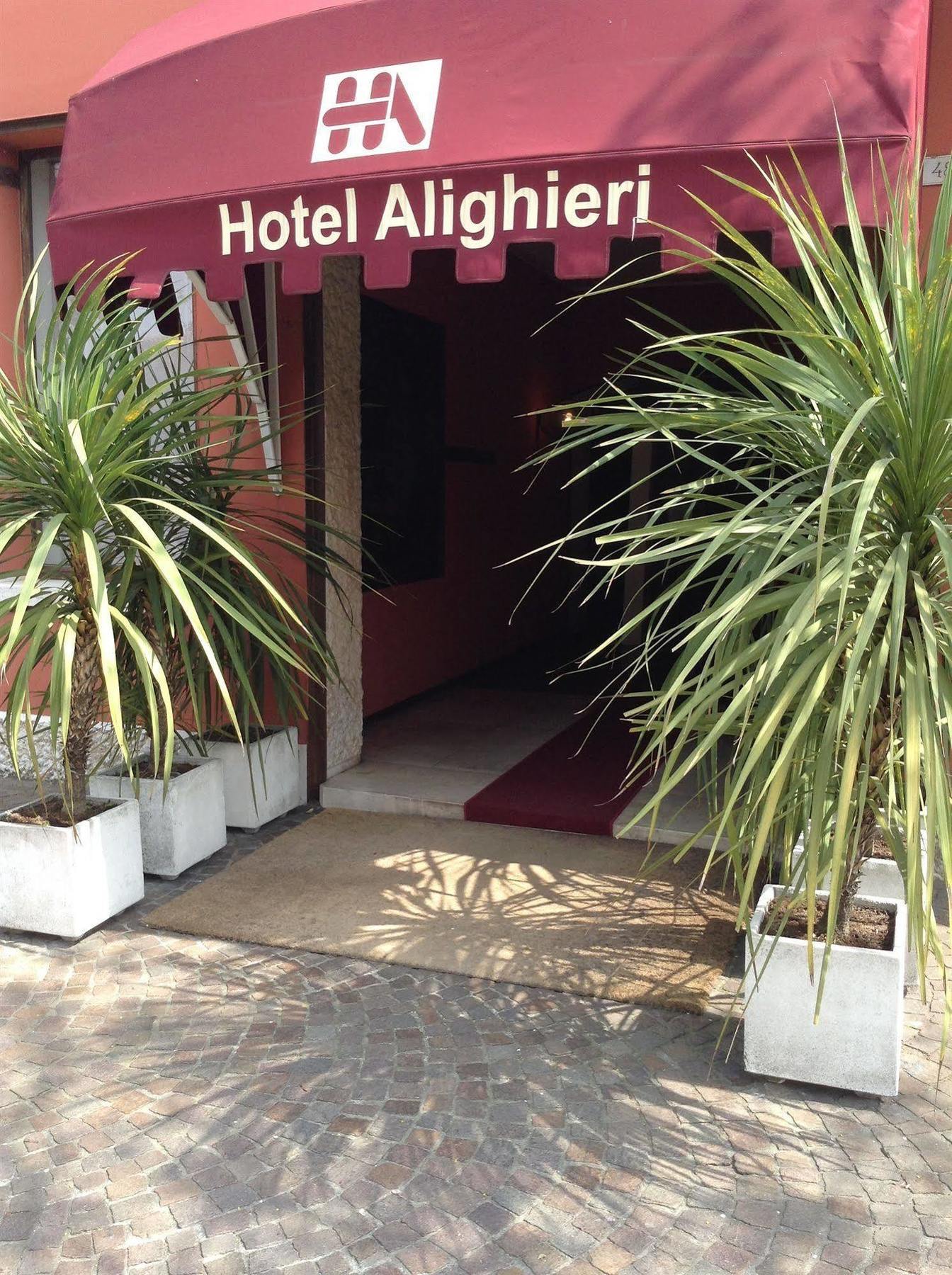 Hotel Residenza Alighieri 巴多利诺 外观 照片
