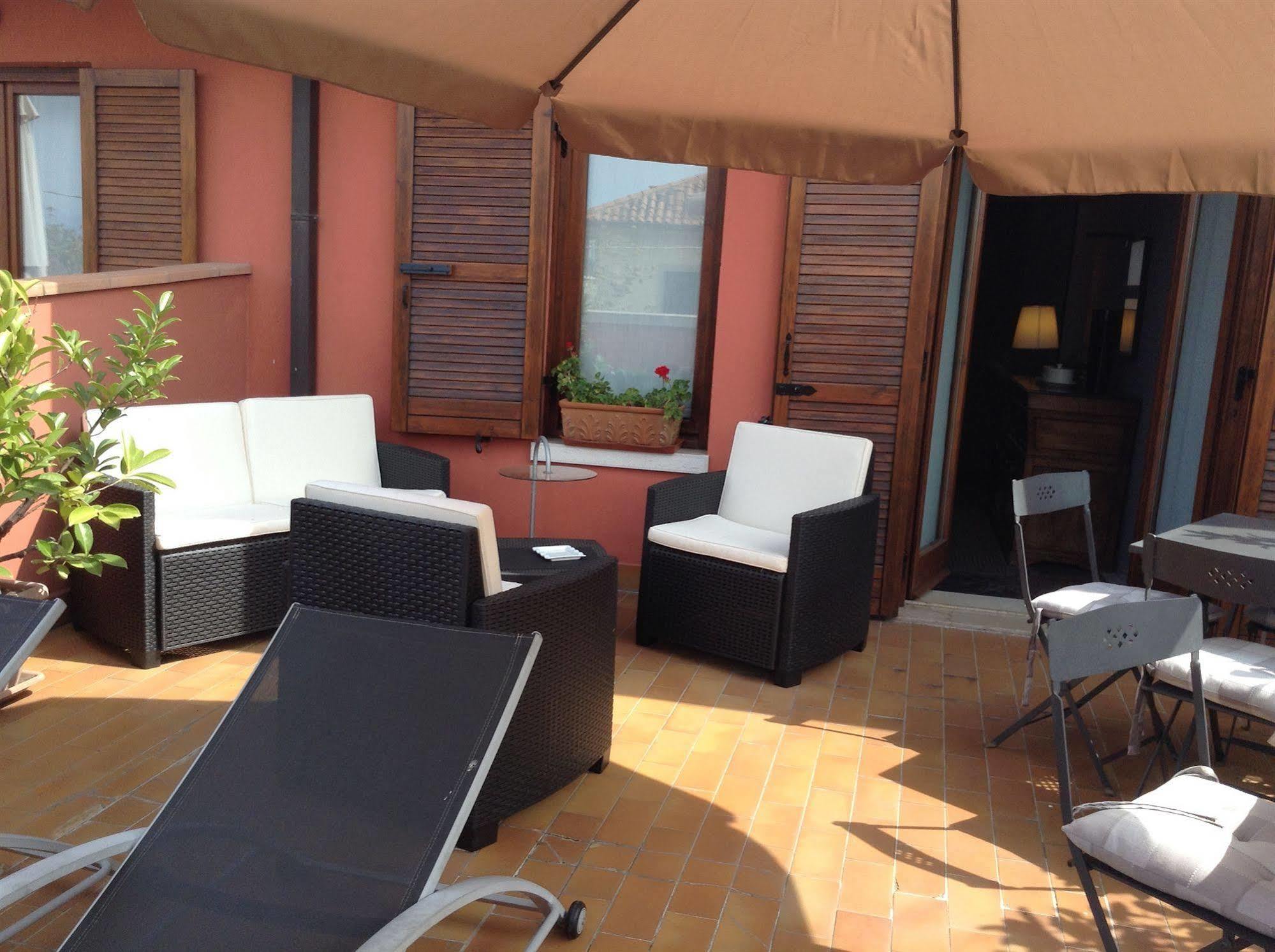 Hotel Residenza Alighieri 巴多利诺 外观 照片