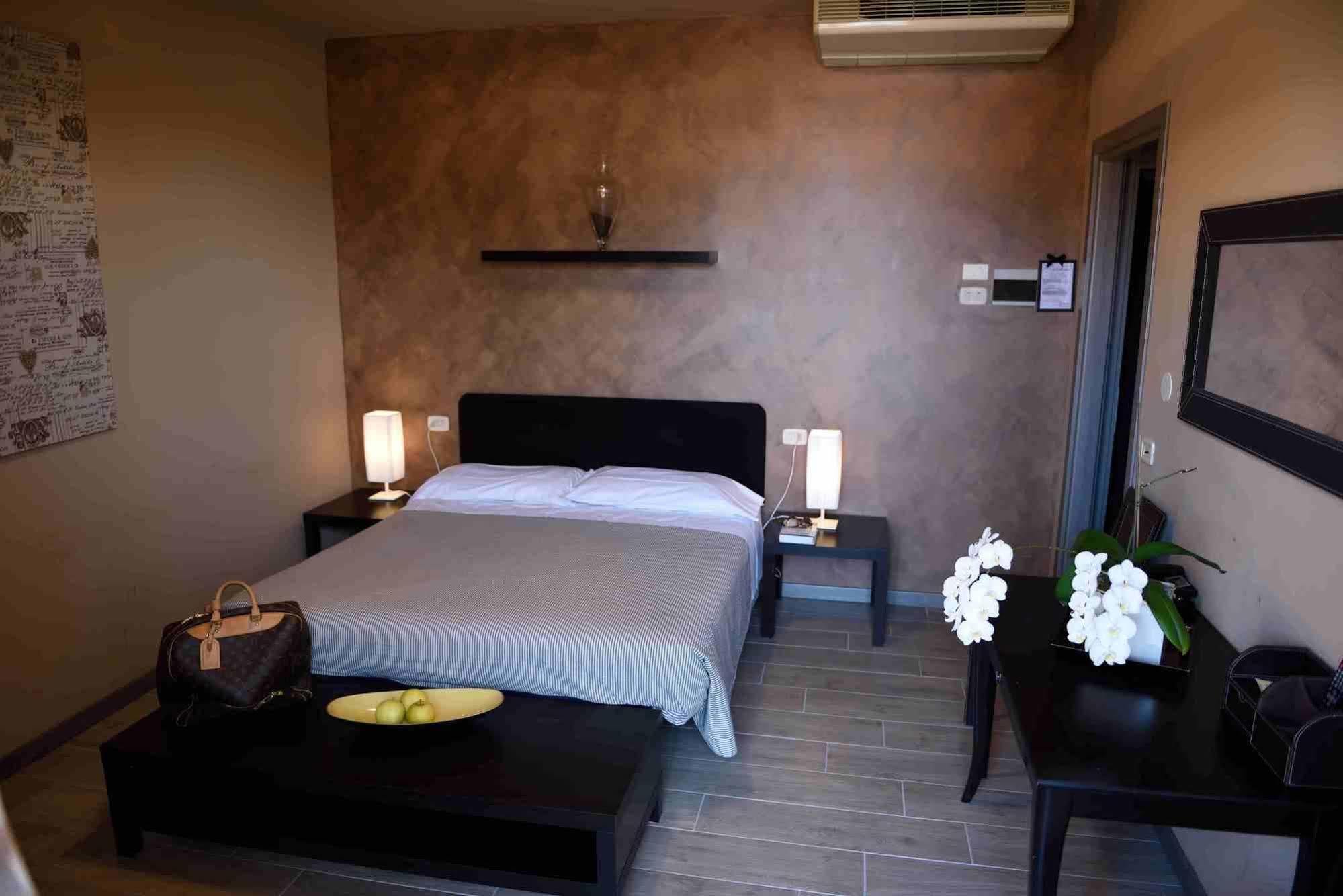 Hotel Residenza Alighieri 巴多利诺 外观 照片