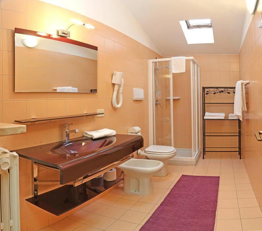 Hotel Residenza Alighieri 巴多利诺 外观 照片