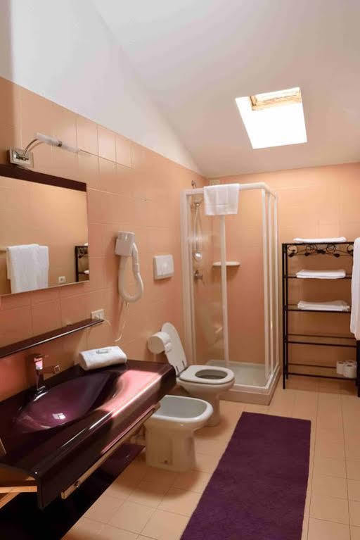 Hotel Residenza Alighieri 巴多利诺 外观 照片